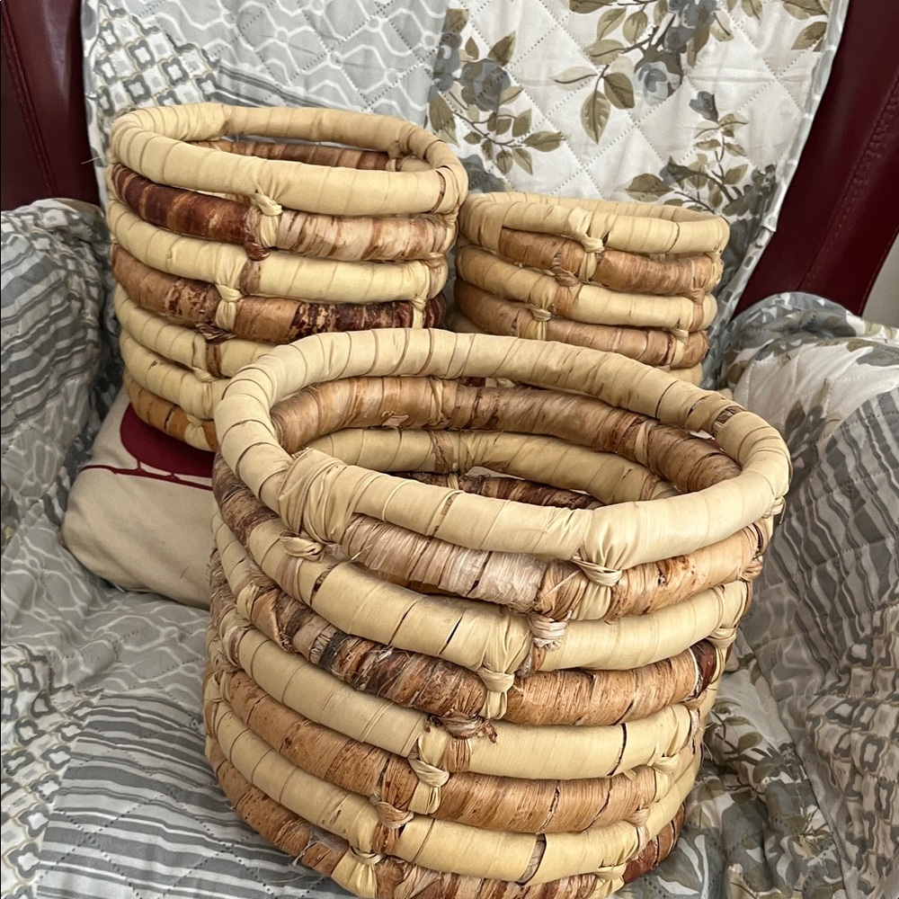 Natural Woven Decorative Basket — Set of 3